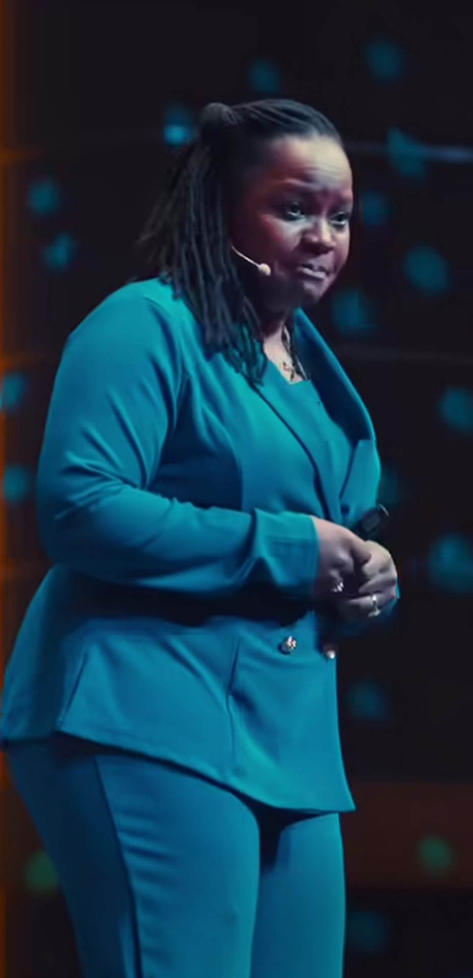 Dr. Wendy Garvin Mayo speaking on stage